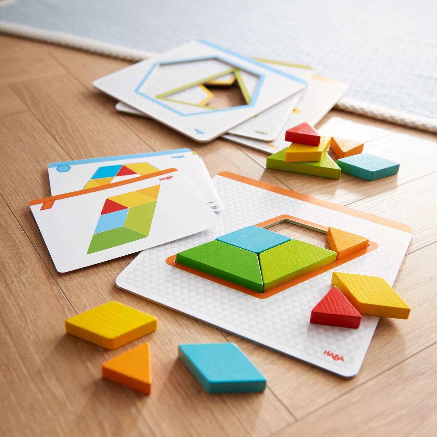 Colorful Shapes Arranging Game